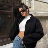 Chaqueta tipo sudadera con cremallera y cuello alto