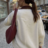 Chaqueta de pana con solapas con muescas