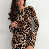 Vestido mini ajustado con espalda descubierta y estampado de leopardo