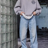 Sudadera de cuello alto, media cremallera y forro polar con letras bordadas
