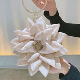 Pulsera floral tipo tote color champán