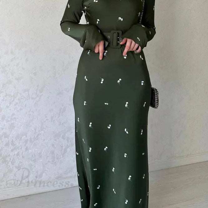 Vestido midi con estampado floral de cintura alta y cinturón