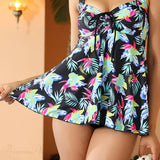 Conjunto de traje de baño de dos piezas con shorts de tiras florales
