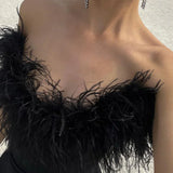 Vestido de noche largo ajustado con escote en V y bajo deshilachado