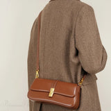 Bolso de hombro baguette de piel auténtica