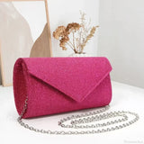 Clutch de noche con lentejuelas y cadena