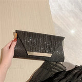 Clutch de noche con lentejuelas