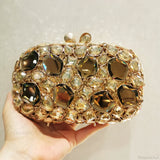 Clutch de noche con cristales dorados y plateados