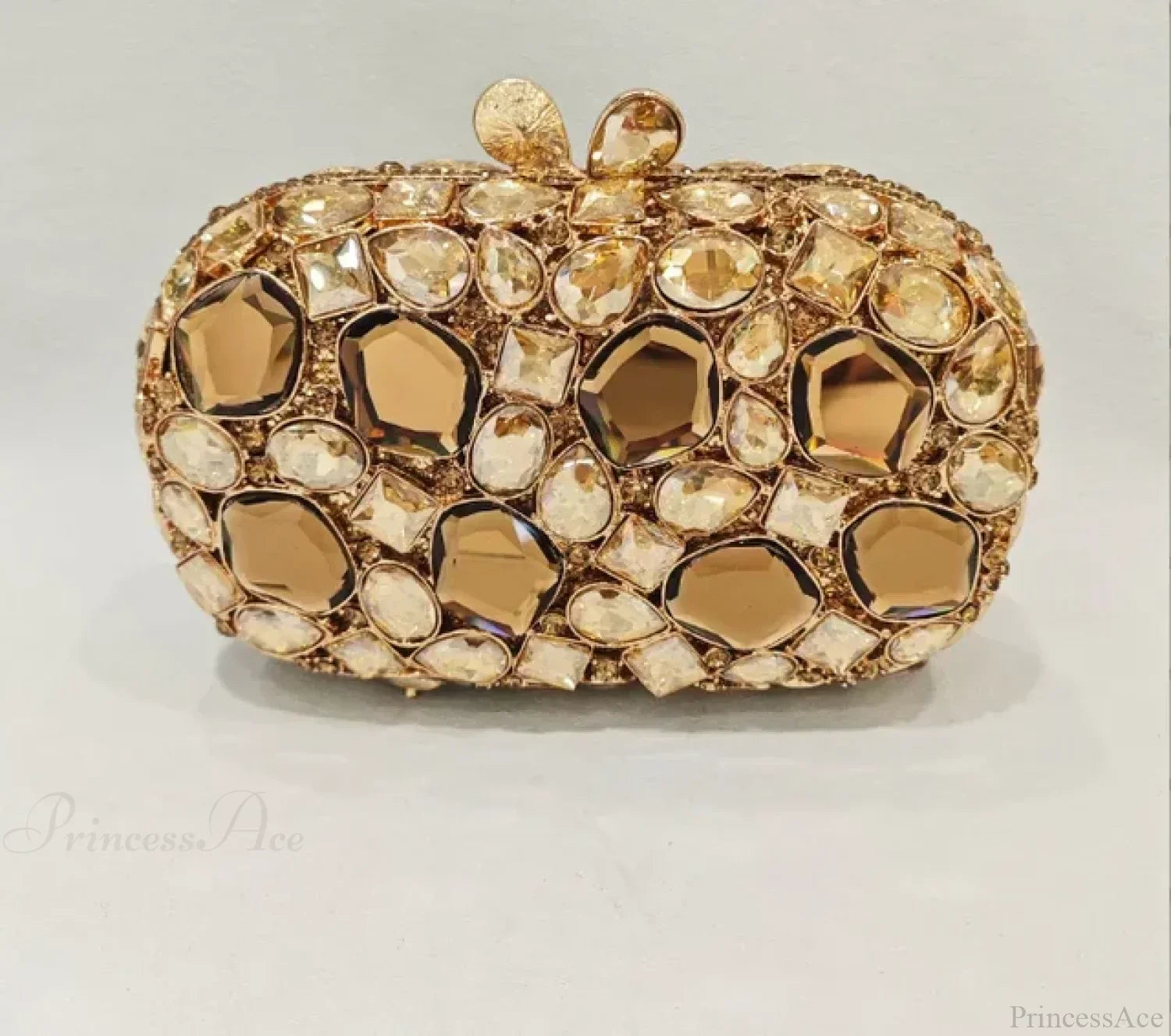 Clutch de noche con cristales dorados y plateados
