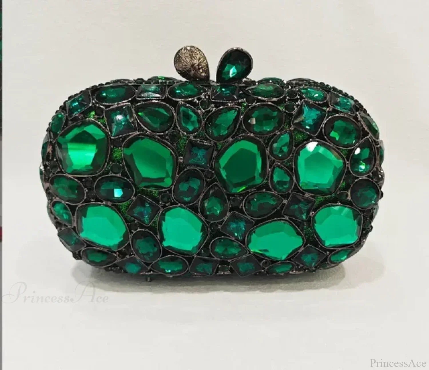 Clutch de noche con cristales dorados y plateados