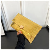 Clutch de noche dorado