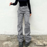 Pantalones cargo casuales grises con bolsillos cosidos