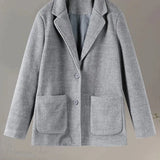 Abrigo informal de lana gris con botones con muescas