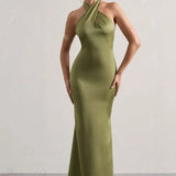 Vestido de noche con espalda descubierta