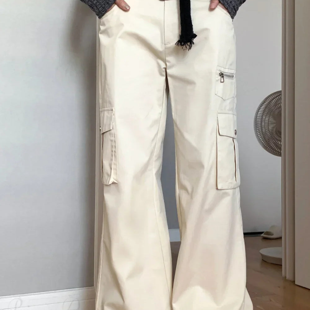 Pantalones cargo de cintura alta y pierna ancha con múltiples bolsillos