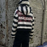 Sudadera con capucha estilo hip-hop con estampado gráfico de doble capa