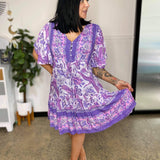 Vestido de mujer - Estampado floral - Corte acampanado - Cuello en V - Mangas cortas con volantes