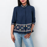 Blusa de mujer – Corte holgado – Algodón suave – Cuello alto – Detalles bordados
