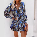 Vestido de mujer – corte evasé – mangas largas – escote en pico – estampado – cintura fruncida