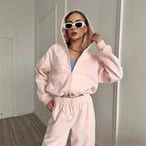 Conjunto de mujer – Corte extragrande – Sudadera con capucha y cremallera – Pantalón ancho – Detalle en contraste