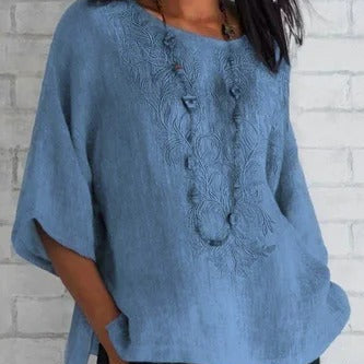 Blusa de mujer – Corte holgado – Mangas cortas – Bordado delantero – Fibras naturales