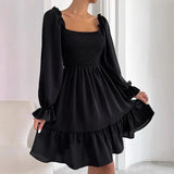 Vestido corto de mujer – Escote cuadrado – Mangas largas abullonadas – Bajo con volantes