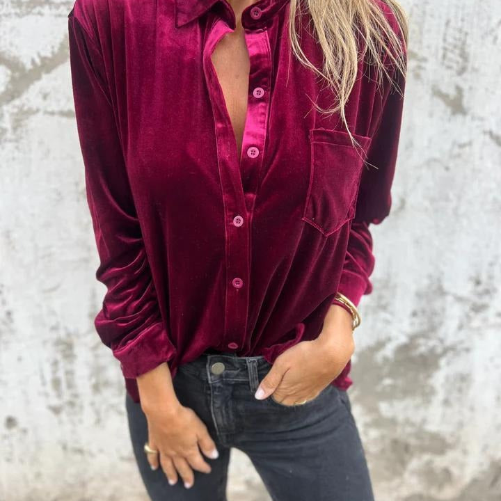 Camisa de mujer – Terciopelo suave – Corte relajado – Cuello clásico – Mangas largas