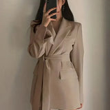 Vestido Blazer para Mujer – Corte Estructurado – Cintura con Cinturón – Mangas Largas – Estilo Sastre