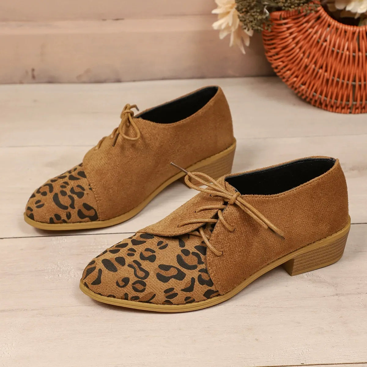 Zapatos de cordones para mujer – Punta puntiaguda – Efecto ante – Tacón bloque – Corte al tobillo