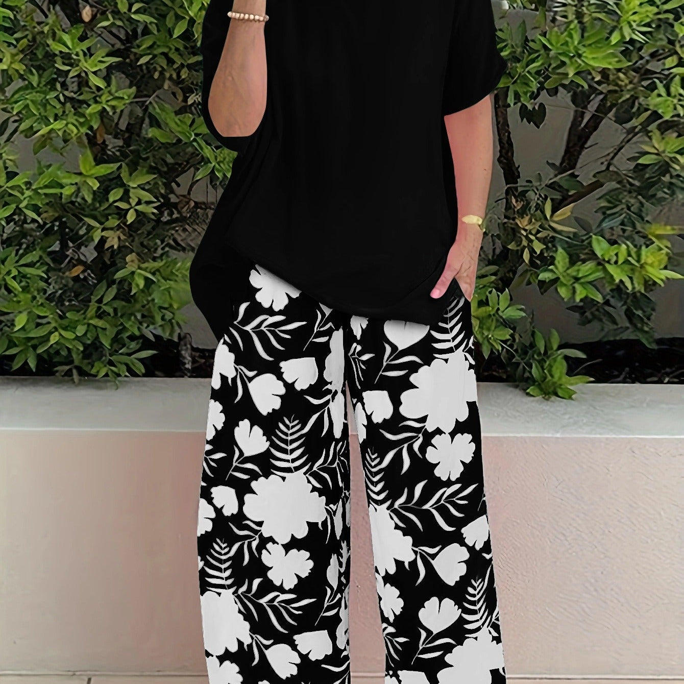 Pantalón ancho para mujer – Corte holgado – Estampado floral – Tejido ligero y transpirable
