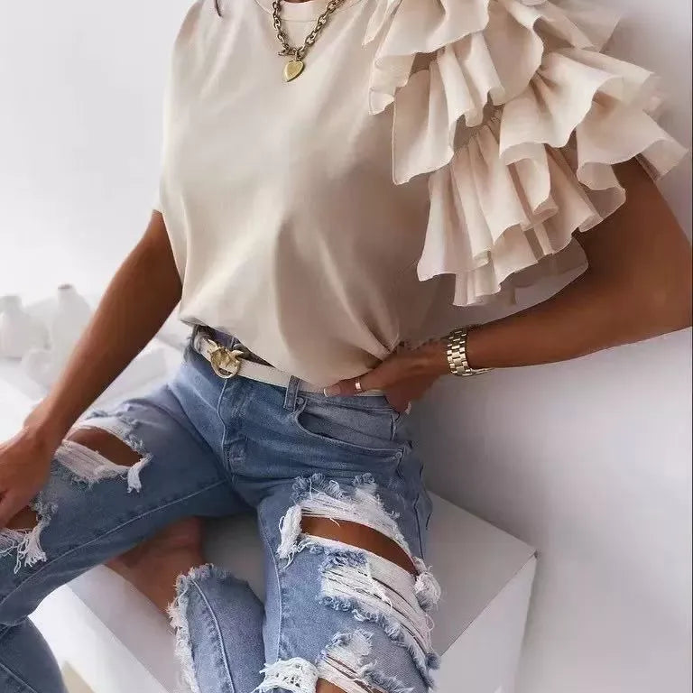 Camiseta de mujer – Algodón suave – Corte holgado – Mangas cortas – Hombros asimétricos con volantes