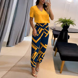 Conjunto de dos piezas para mujer: Top de manga corta con cuello en V y pantalón ajustado con estampado floral.