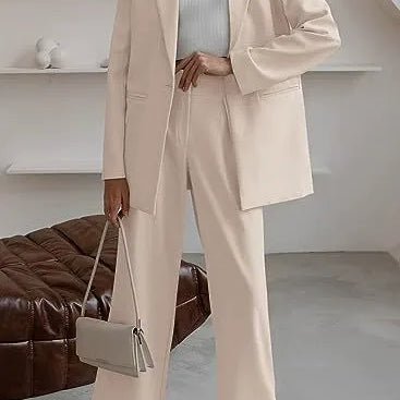 Conjunto blazer mujer – Corte entallado – Lana – Diseño minimalista elegante