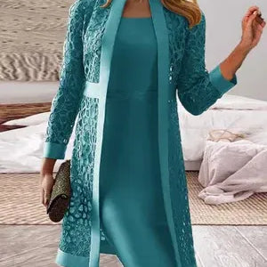 Conjunto de mujer: Vestido ajustado sin mangas y chaqueta larga de encaje estructurado