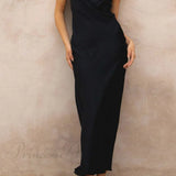 Vestido de tirantes de encaje con patchwork negro
