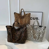 Bolso tote con estampado de leopardo coreano