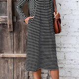 Vestido de manga larga con capucha y rayas