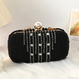 Pulsera de noche de lujo adornada con diamantes y perlas.
