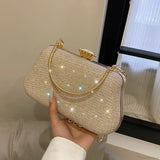 Clutch de noche de lujo con lentejuelas, diseño refinado, ideal para una boda.