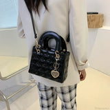 Bolso de hombro acolchado de lujo con asas cuadradas