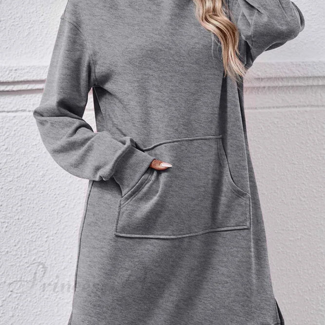 Vestido midi con capucha, abertura y bolsillo
