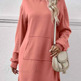 Vestido midi con capucha, abertura y bolsillo
