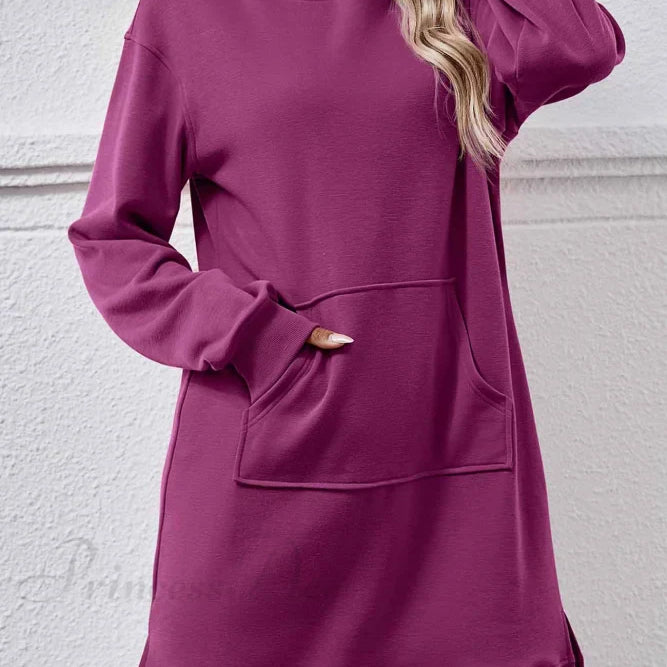 Vestido midi con capucha, abertura y bolsillo