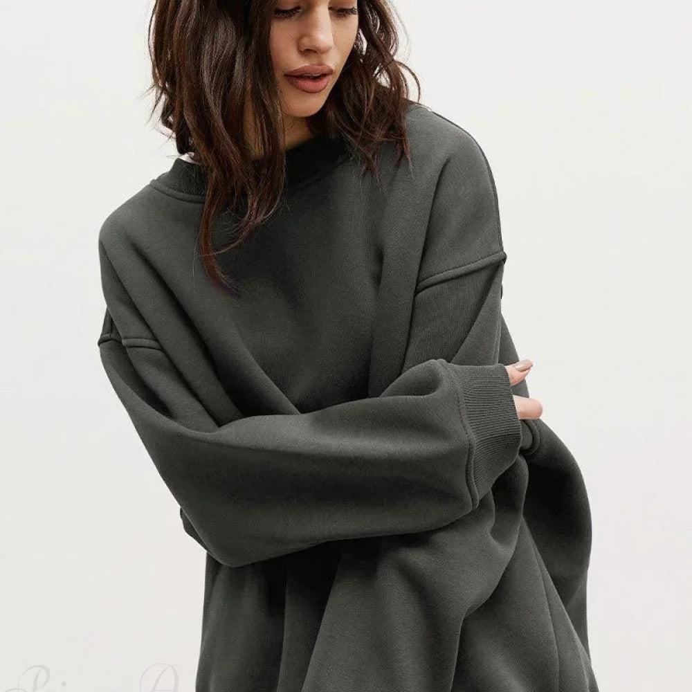 Sudadera minimalista de cuello redondo de gran tamaño