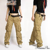 Novedad: pantalones anchos de estilo hip-hop.