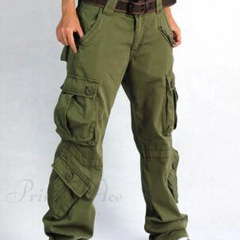 Novedad: pantalones anchos de estilo hip-hop.