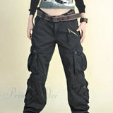 Novedad: pantalones anchos de estilo hip-hop.