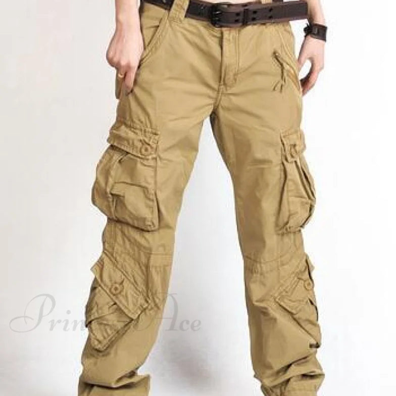 Novedad: pantalones anchos de estilo hip-hop.