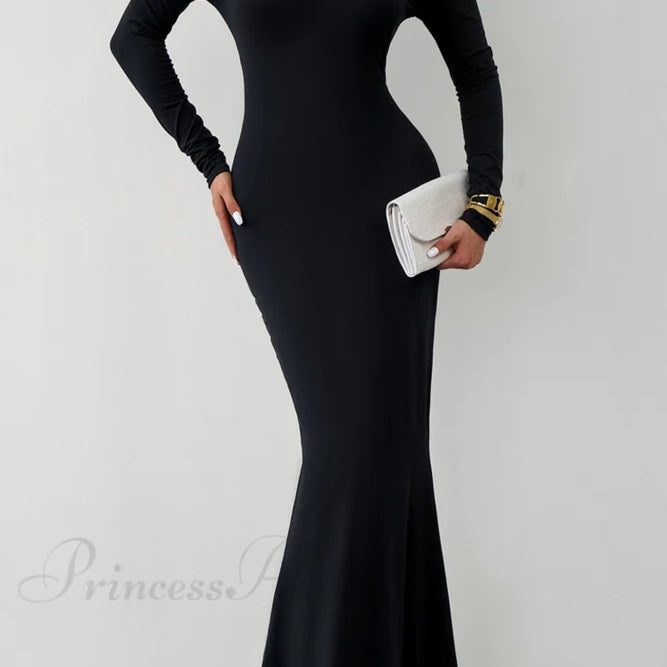 Vestido de sirena con hombros descubiertos
