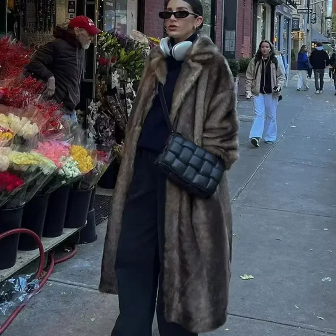 Abrigo de lana negro cruzado de gran tamaño